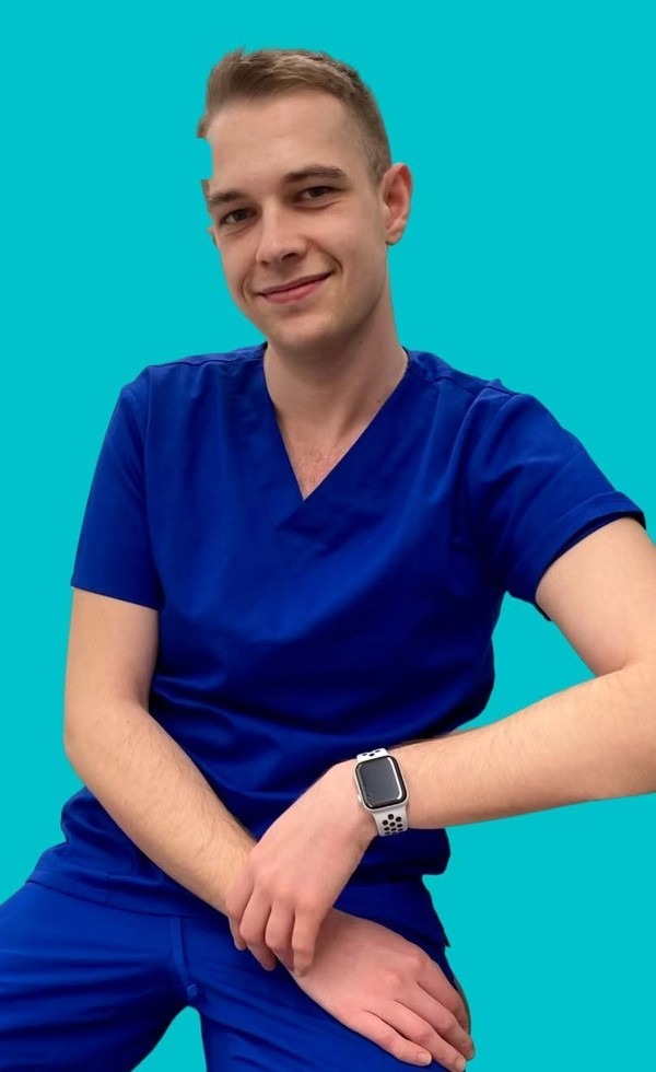 Dr. Lábodi Bálint